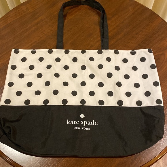 LIVE SHOWClick this listing to be Notified Sharing Yours!! Win Tray space/gifts! - Picture 11 of 16